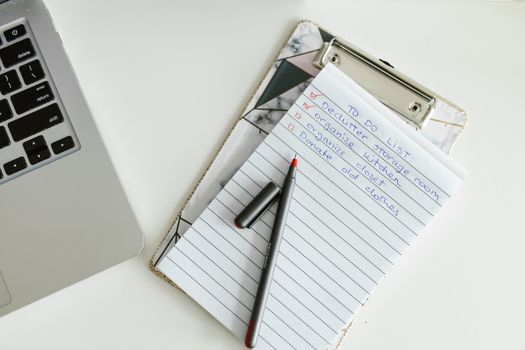 Formalités de déménagement : guide complet et checklist 2026